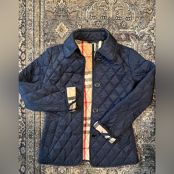 WOMEN’S JACKET SIZE MEDIUM - Picture 2 of 6